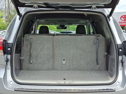 Used 2018 Toyota Highlander XLE AWD/4WD image 33