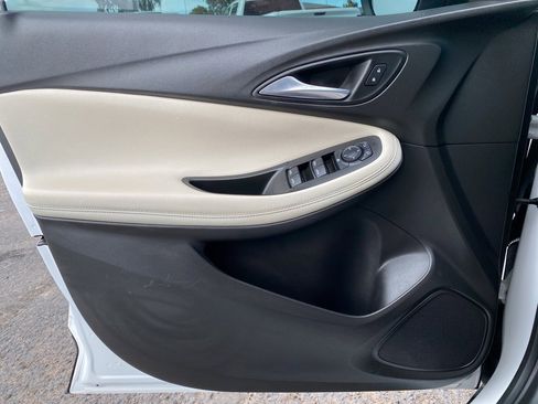 Used 2021 Buick Encore GX Preferred image 27