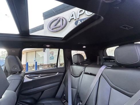 Used 2024 Cadillac XT6 Sport image 22
