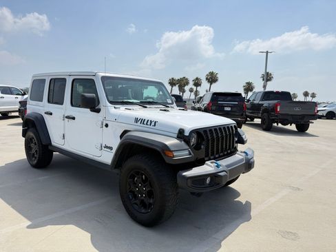 Used 2023 Jeep Wrangler Unlimited AWD/4WD image 4