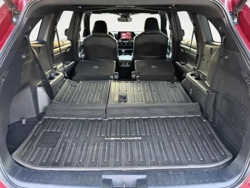 Used 2021 Toyota Highlander XSE image 5