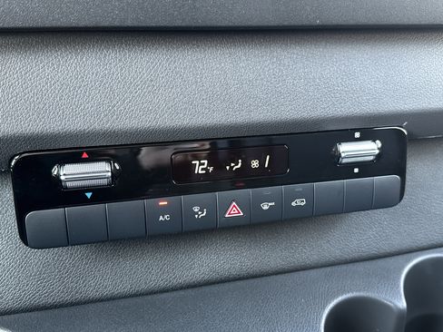 New 2025 Mercedes-Benz Sprinter 2500 image 23