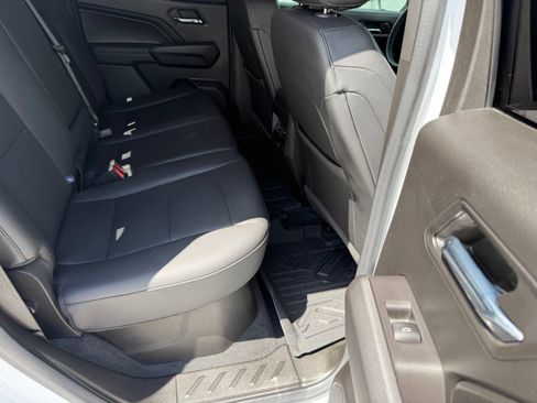 Used 2023 GMC Canyon Elevation w/ Elevation Premium Package RWD image 15