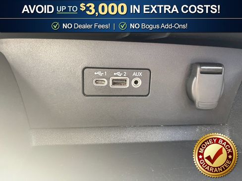 Used 2025 Nissan Altima 2.5 SV FWD image 30