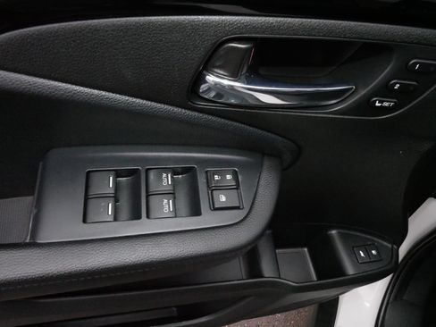 Certified 2022 Honda Pilot Touring image 19