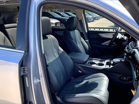Used 2026 Acura MDX FWD w/ Technology Package image 9