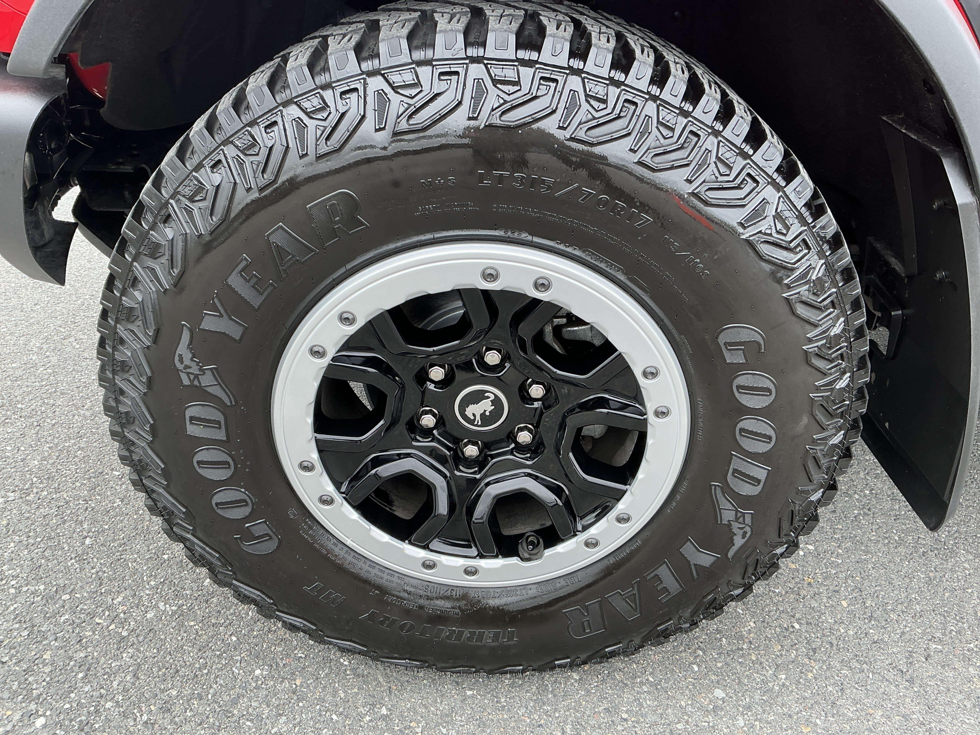 Used 2023 Ford Bronco Badlands w/ Sasquatch Package AWD/4WD image 9