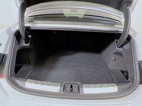 Used 2024 Audi e-tron GT Premium Plus image 26