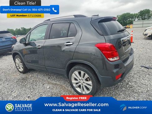 Used 2020 Chevrolet Trax Premier AWD/4WD image 3