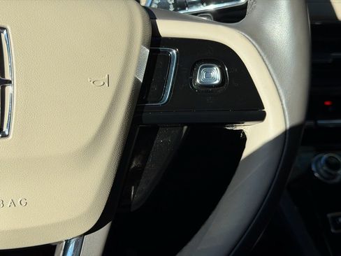 Used 2022 Lincoln Corsair Reserve w/ Elements Package image 28