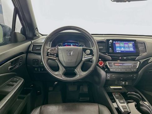 Used 2020 Honda Pilot Black Edition image 23