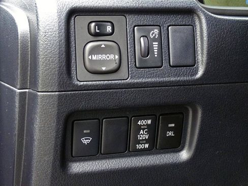 Used 2019 Toyota 4Runner TRD Off-Road Premium AWD/4WD image 16
