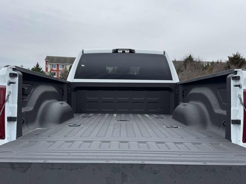 New 2026 RAM 2500 Big Horn AWD/4WD image 29