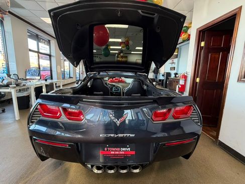 Used 2015 Chevrolet Corvette Stingray Coupe w/ 3LT Preferred Equipment Group image 19