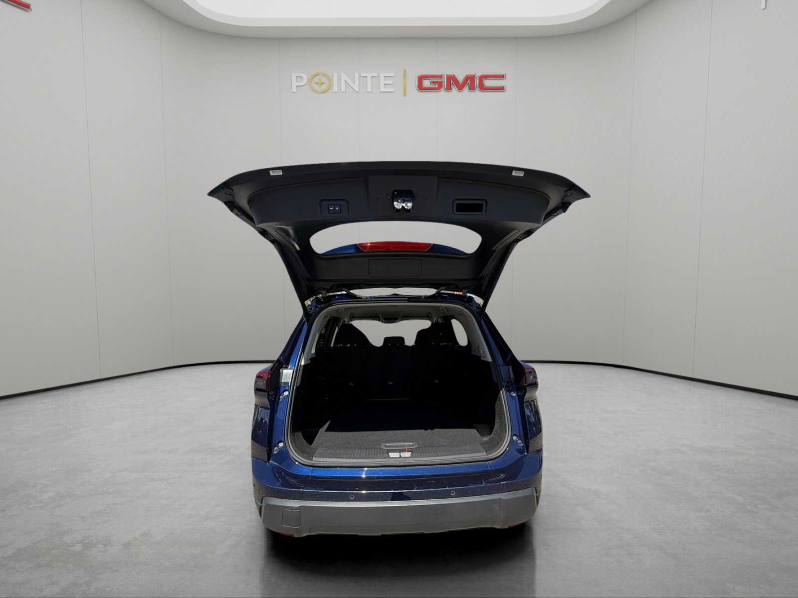 Used 2025 Nissan Rogue SV FWD image 30