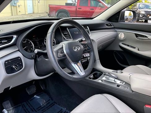 Certified 2023 INFINITI QX50 Luxe FWD image 16