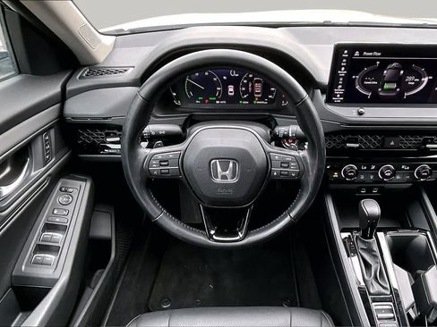 Used 2023 Honda Accord EX-L image 6