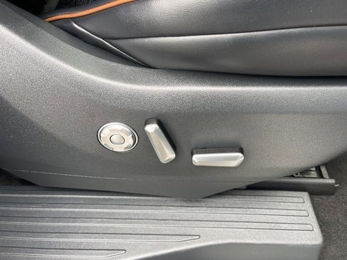 Used 2025 Lincoln Navigator L Black Label image 26