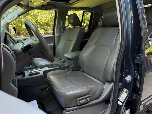 Used 2019 Nissan Frontier SL AWD/4WD image 46