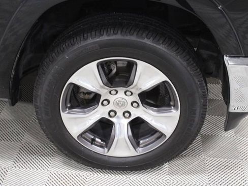 Used 2019 RAM 1500 Laramie image 43