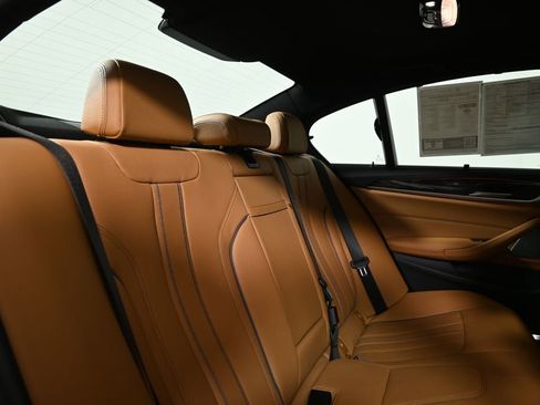 Certified 2023 BMW M550i xDrive w/ Executive Package image 37