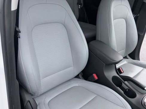 Used 2021 Hyundai Kona Limited image 21