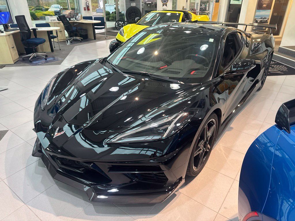 Used 2020 Chevrolet Corvette Stingray Premium Cpe w/ 3LT Preferred Equipment Group RWD image 1