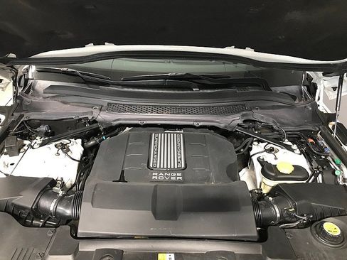 Used 2014 Land Rover Range Rover Supercharged AWD/4WD image 31