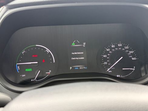 Used 2022 Toyota Sienna XSE image 17