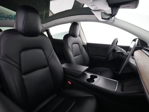 Used 2022 Tesla Model Y Performance AWD/4WD image 23