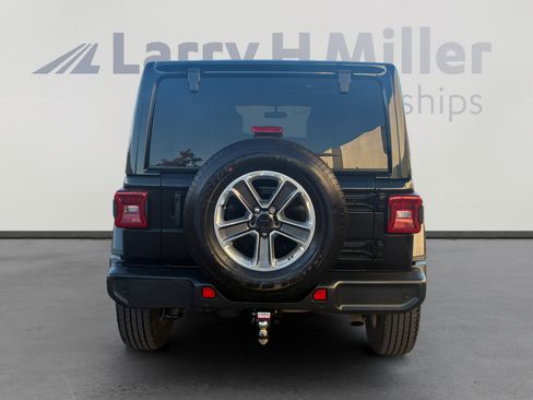 Used 2021 Jeep Wrangler Unlimited Sahara w/ Safety Group image 4