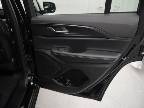 New 2026 Jeep Grand Cherokee Laredo AWD/4WD image 30