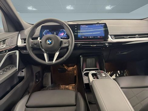 Certified 2025 BMW X2 xDrive28i image 23