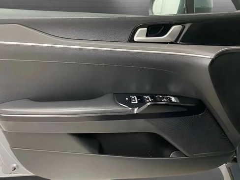 Used 2022 Kia K5 LXS FWD image 10