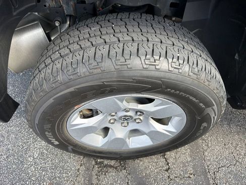 Used 2023 RAM 1500 Big Horn AWD/4WD image 6