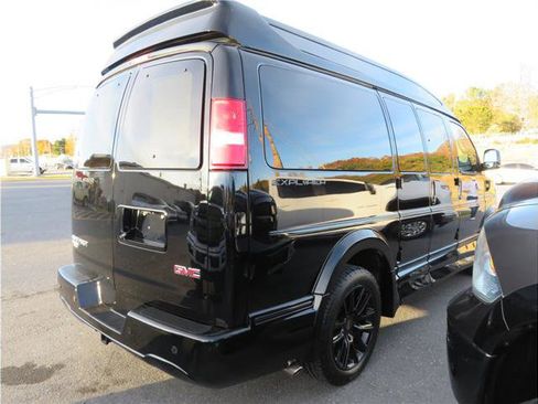 Used 2020 GMC Savana 2500 w/ Enhanced Convenience Package image 39