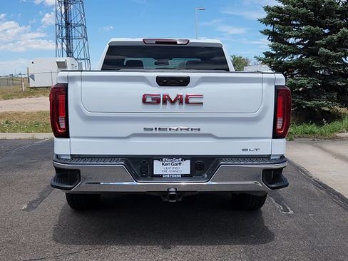 Used 2025 GMC Sierra 1500 SLT AWD/4WD image 21