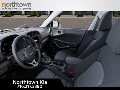 New 2025 Kia Soul LX w/ LX Technology Package image 18