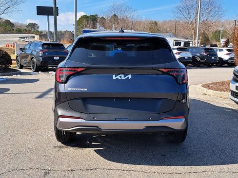 New 2026 Kia Sportage EX FWD image 5