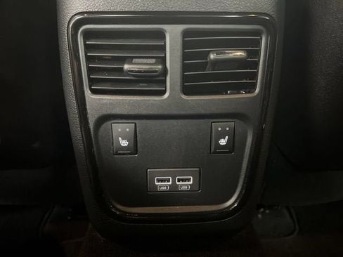 Used 2022 Dodge Charger R/T w/ Plus Group RWD image 21