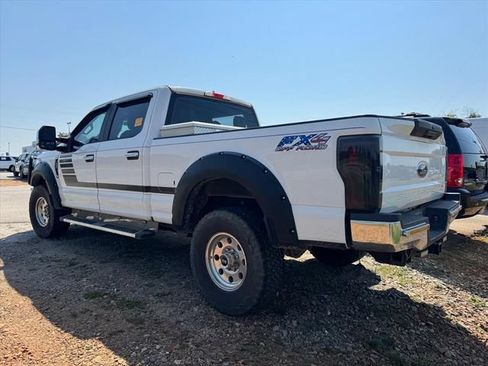 Used 2018 Ford F250 XL w/ STX Appearance Package AWD/4WD image 2