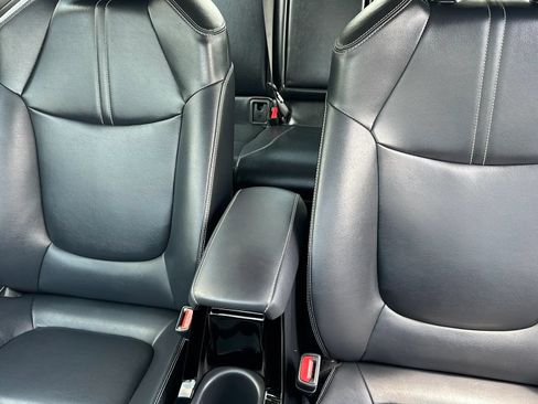 Used 2022 Toyota Corolla LE w/ Premium Interior Package FWD image 17