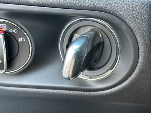 Used 2025 Porsche Macan S image 24