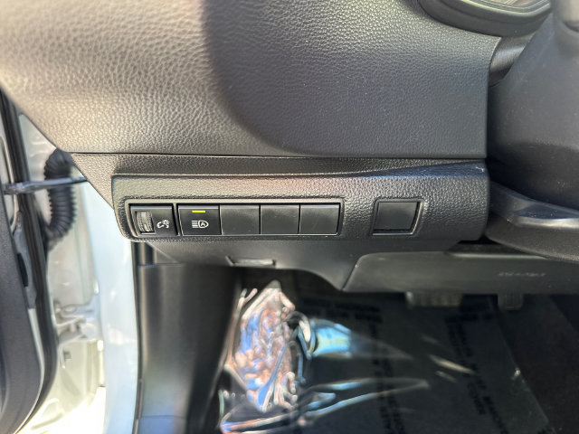 Used 2022 Toyota Corolla LE FWD image 25