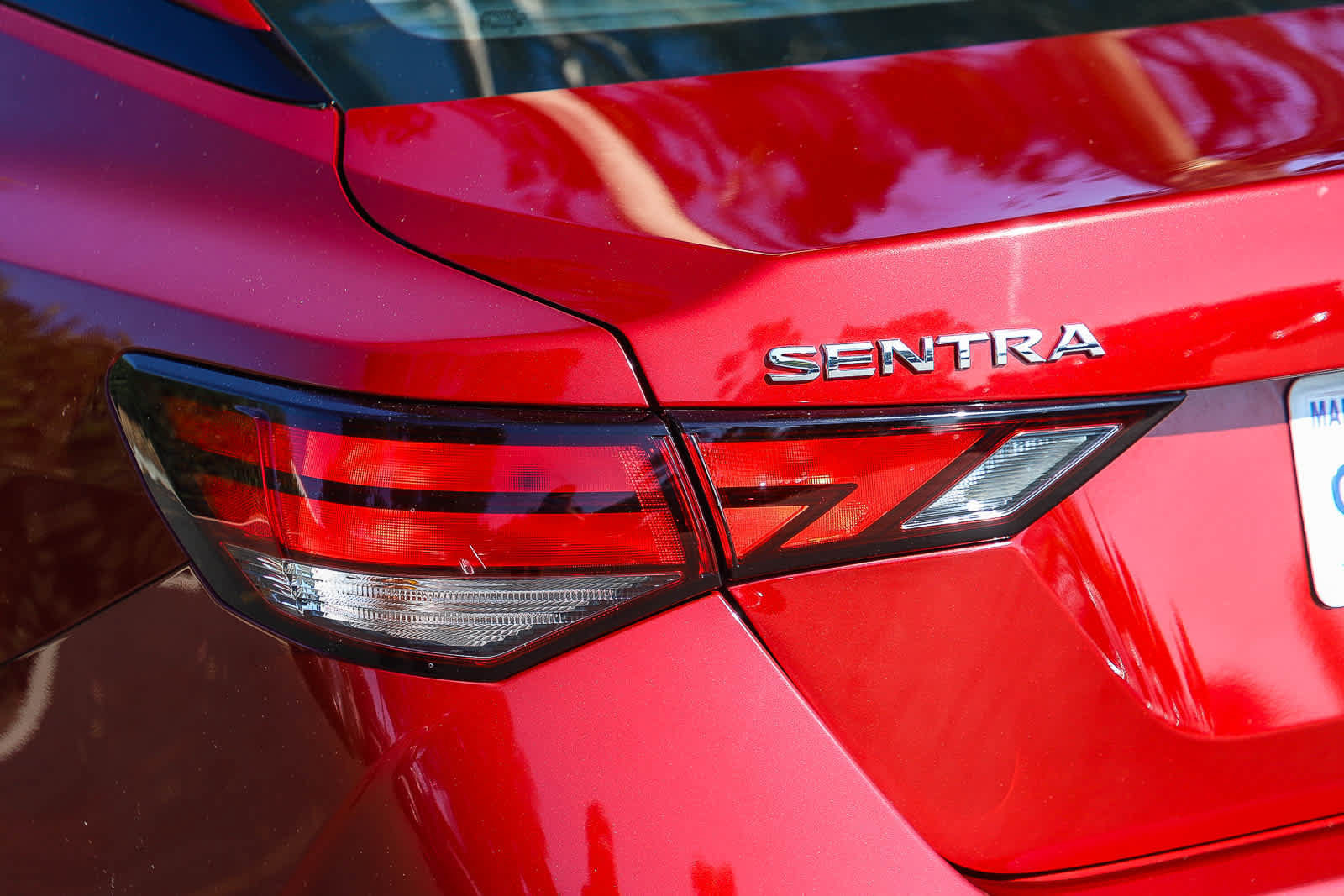 Used 2024 Nissan Sentra SV FWD image 9