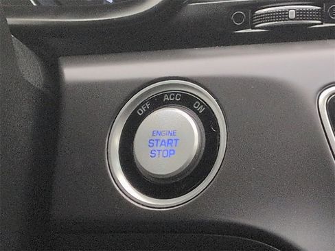 Used 2018 Hyundai Sonata Limited image 16