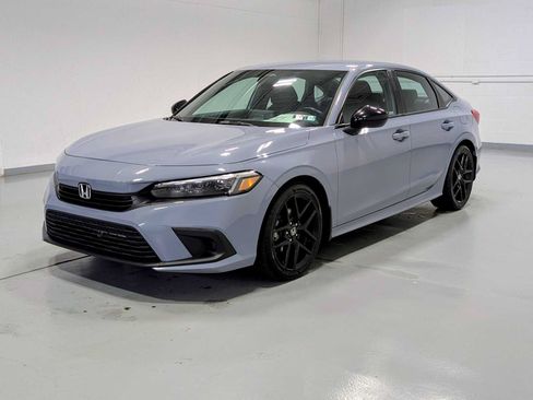 Used 2022 Honda Civic Sport image 1