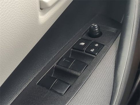 Certified 2025 Toyota Corolla LE image 21