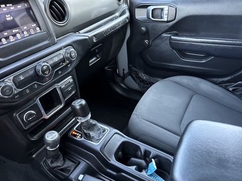 Used 2023 Jeep Wrangler Unlimited Sport AWD/4WD image 18