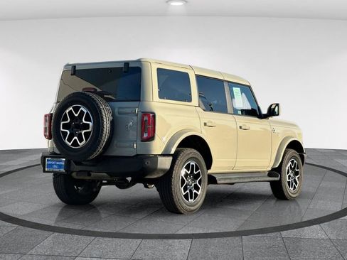 Used 2025 Ford Bronco Outer Banks image 5